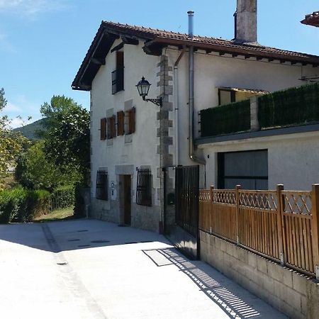 Casa Rural Zubiarena Satrustegui Екстериор снимка