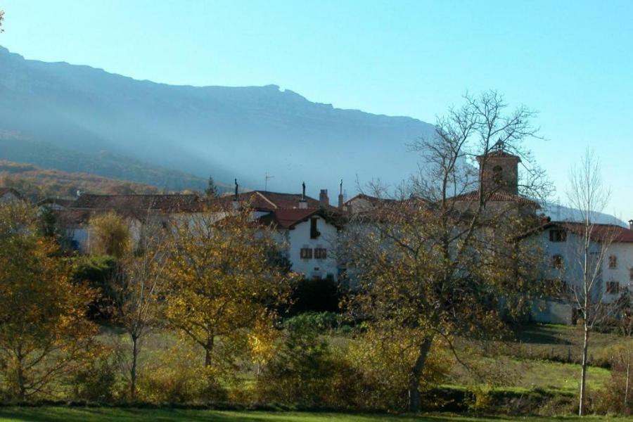 Casa Rural Zubiarena Satrustegui Екстериор снимка